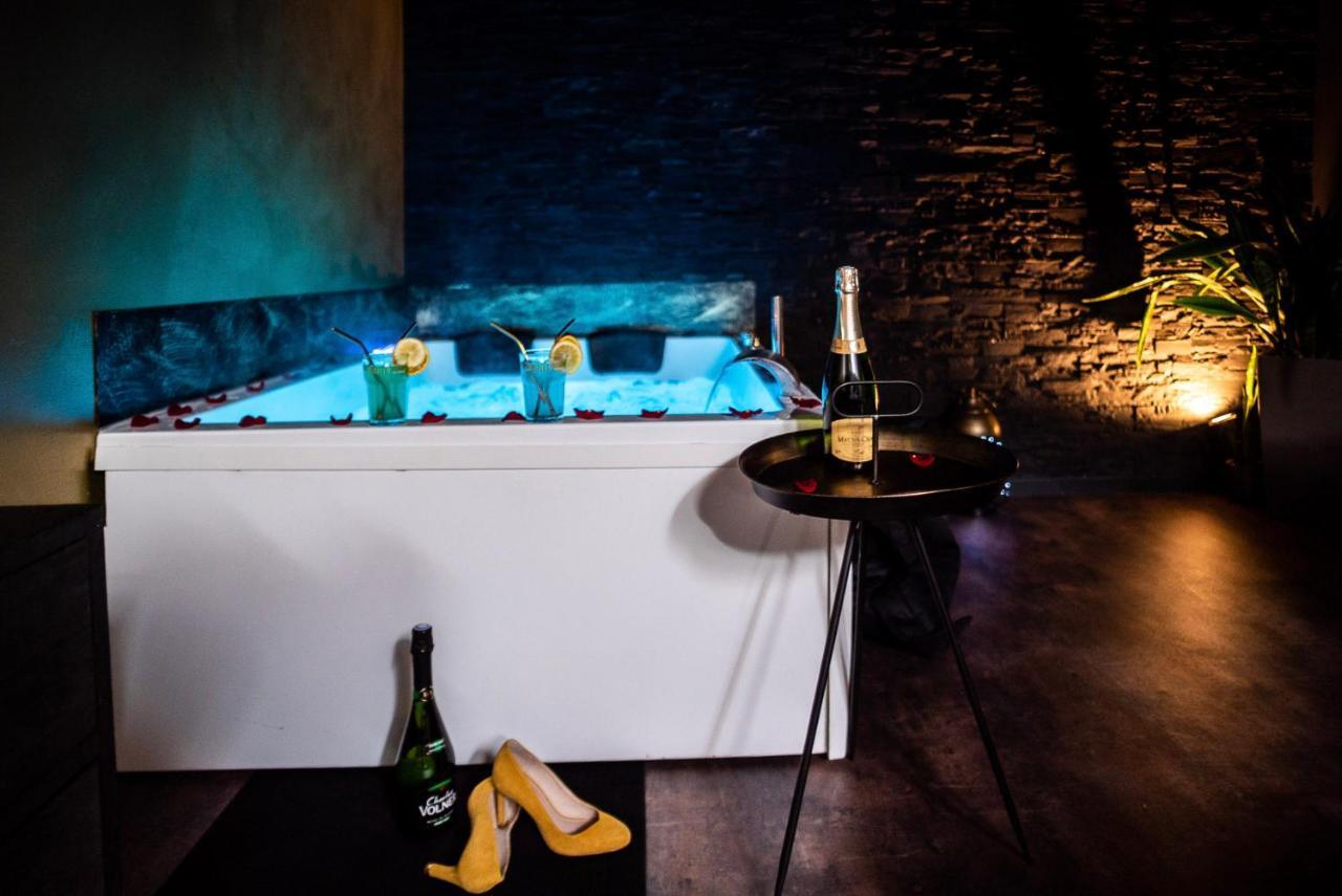 Love Suites & Spa "Le Loft" Avec Jacuzzi Privatif Médis Exterior foto