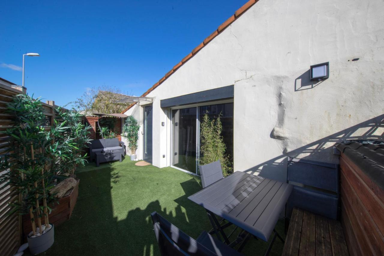 Love Suites & Spa "Le Loft" Avec Jacuzzi Privatif Médis Exterior foto